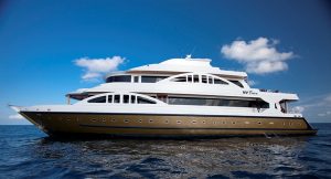 Yacht Sunseeker- Halaveli Viaggi e Diving